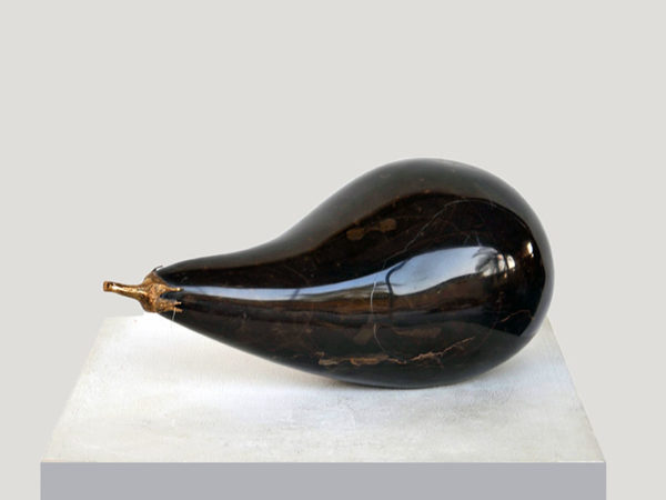 art-jamal Eggplant, 17x37x18cm, black marble, 2020