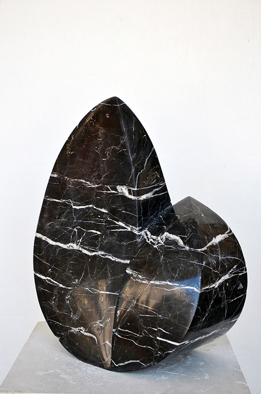 jamal art gallery bahrain 47x26x19cm, black marble, 2020.