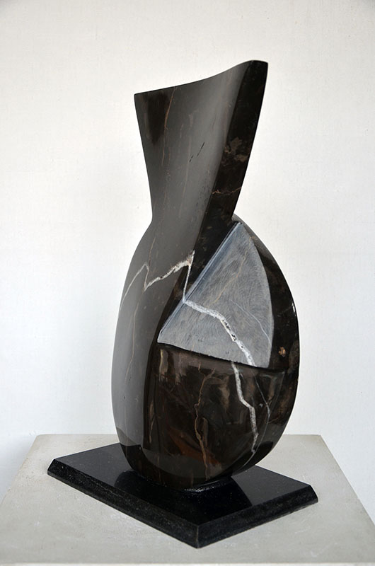 jamal art gallery bahrain 47x30x5cm, marble, 2020