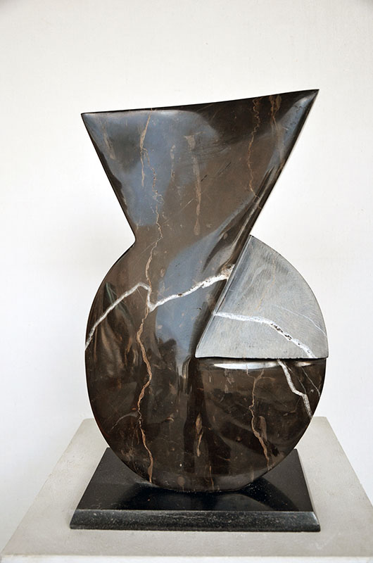 jamal art gallery bahrain 47x30x5cm, marble, 2020