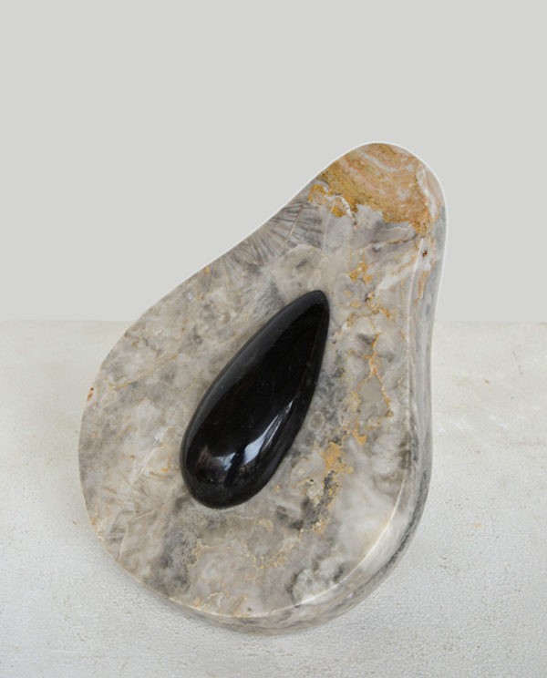 art-jamal Pear, 17x19x11cm, Bardiglio w: Black Stone 2020.